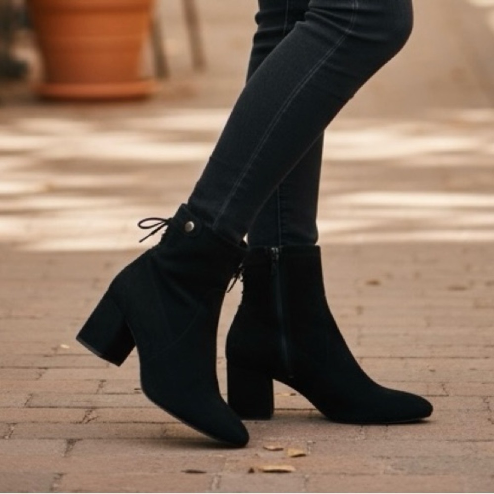 Franco Sarto Elegant Black Ankle Boots Suede Size 8M